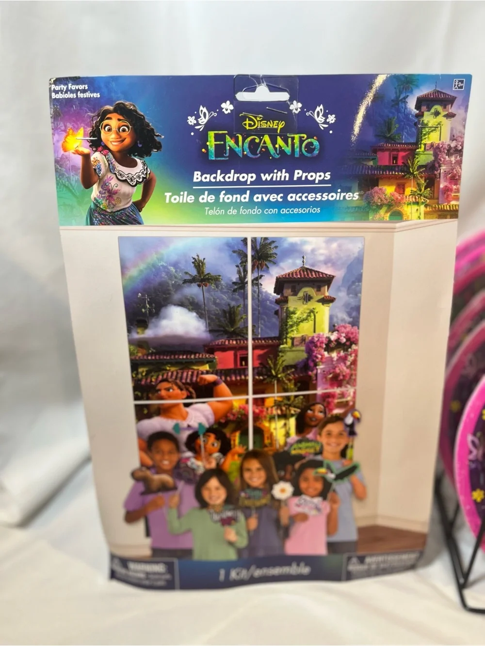 LOT DISNEY ENCANTO PARTY SUPPLIES BACKDROP WITH PROPS and 9” ROUND PAPER PLATES
